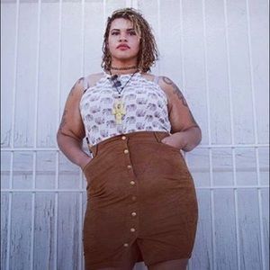 1x faux suede pencil skirt with snap details